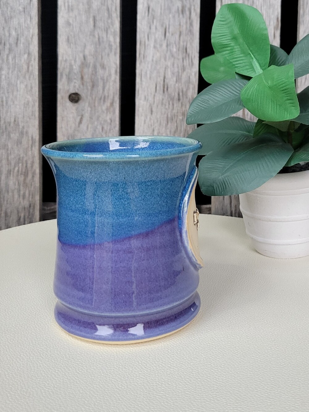 Black Dog Pottery Handcrafted Blue Mug Inscription: I'm Surrounded By Fools - Picture 3 of 5
